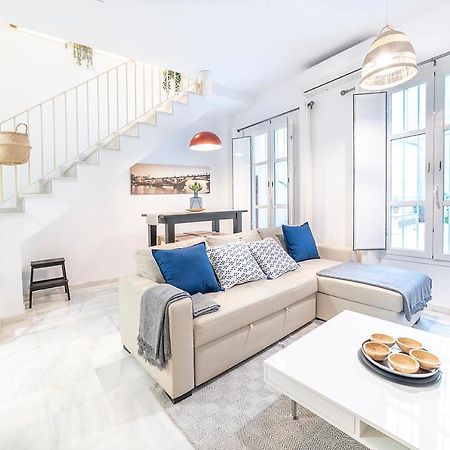 Alohamundi Velarde II Apartment Seville Luaran gambar