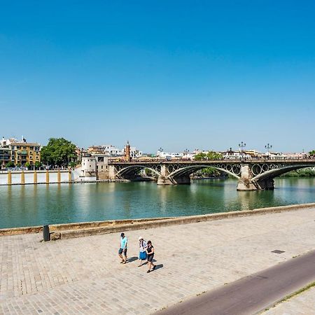 Alohamundi Velarde II Apartment Seville Luaran gambar