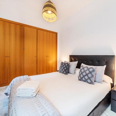Alohamundi Velarde II Apartment Seville Luaran gambar