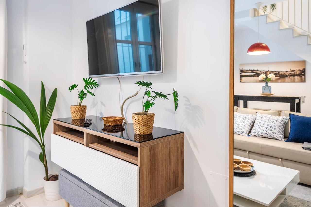 Alohamundi Velarde II Apartment Seville Luaran gambar